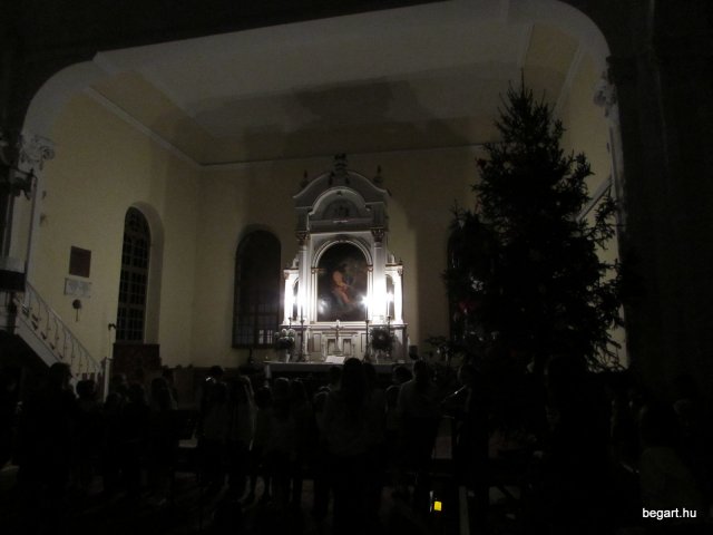 Adventi hangverseny