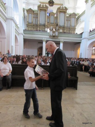 Évzáró
