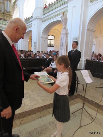 Évzáró