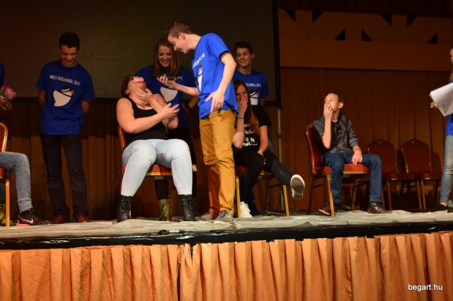Gólyanap - gólyabál a kilencedikeseknél