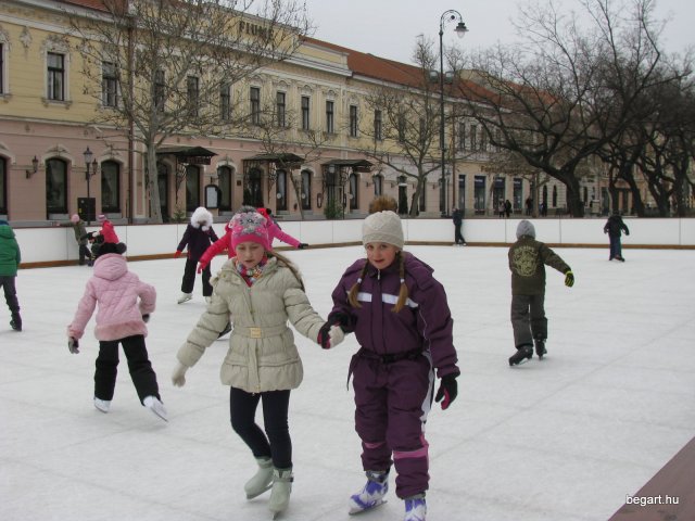 Korcsolyázás 3.b