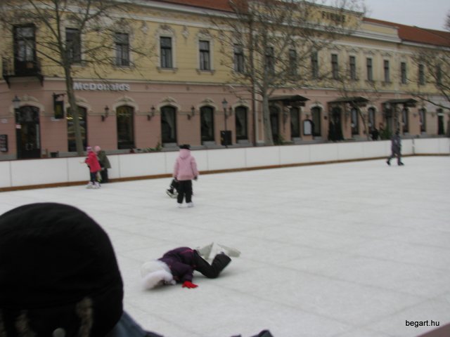 Korcsolyázás 3.b