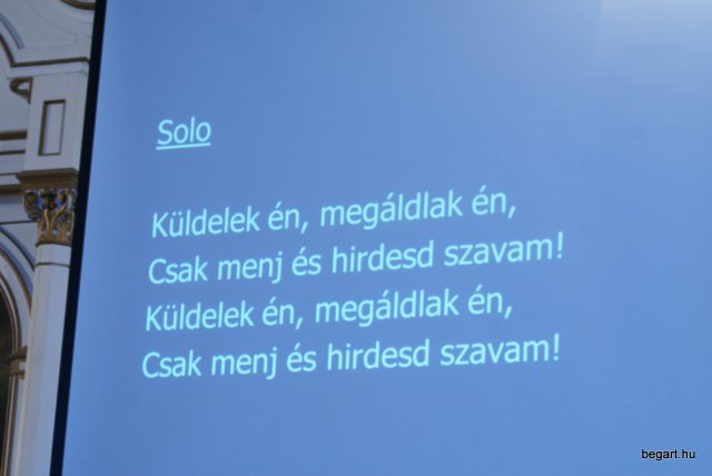 Közel