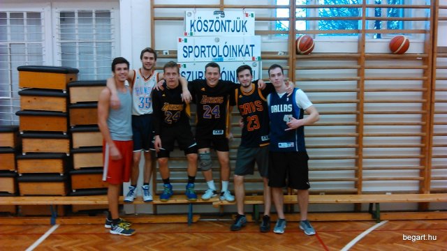 12 órás kosár