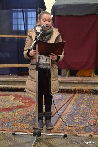 KARÁCSONY a gimnazistáknak 