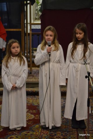 KARÁCSONY a gimnazistáknak 