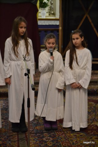 KARÁCSONY a gimnazistáknak 