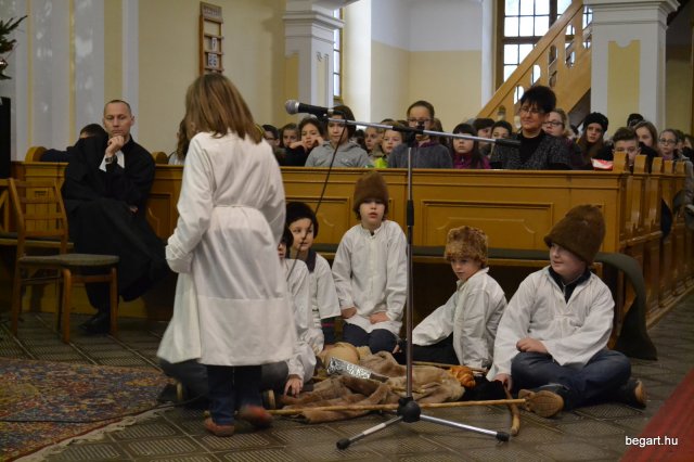 KARÁCSONY a gimnazistáknak 