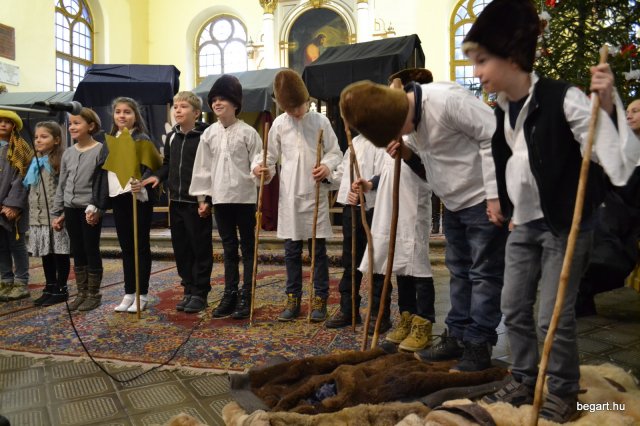 KARÁCSONY a gimnazistáknak 