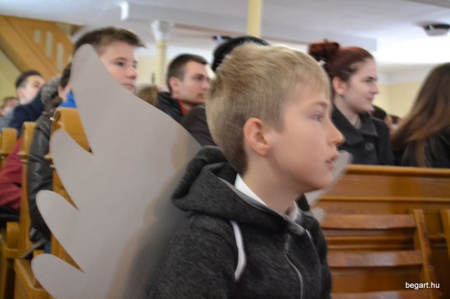KARÁCSONY a gimnazistáknak 
