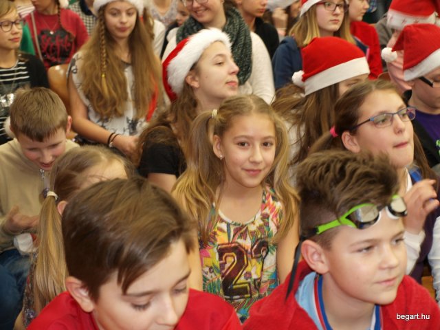 Mikulás-buli 2016