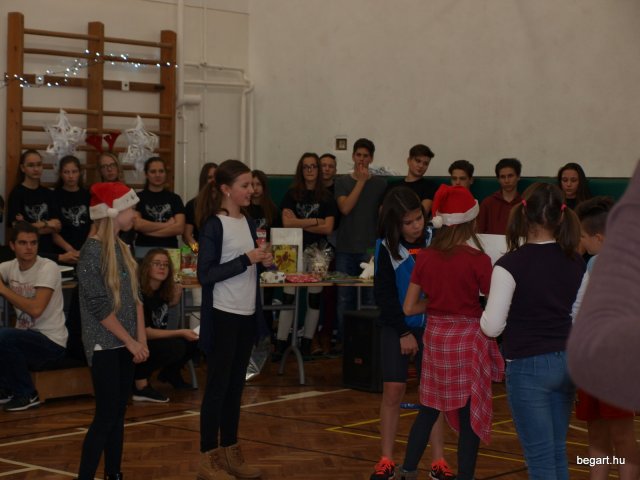 Mikulás-buli 2016