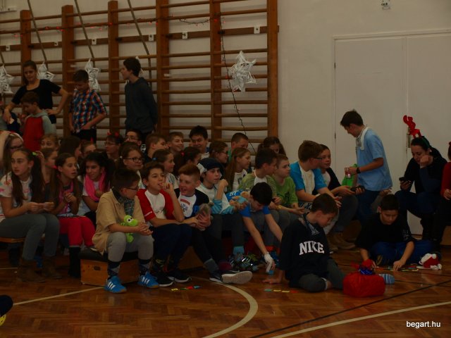 Mikulás-buli 2016