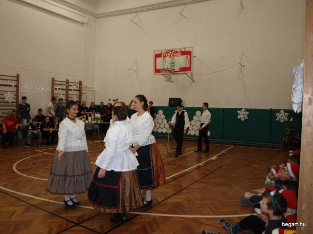 Mikulás-buli 2016