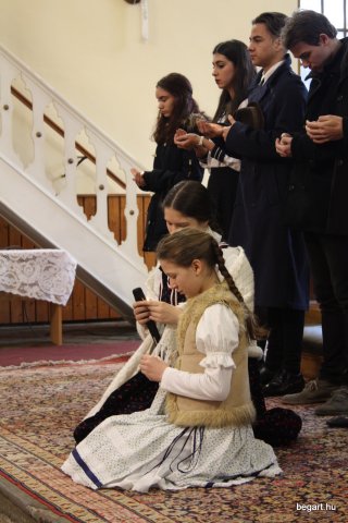 Bocsásd meg vétkeinket...