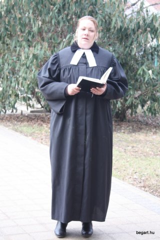 Bocsásd meg vétkeinket...