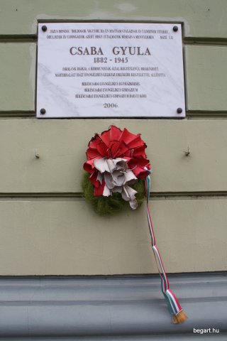 Bocsásd meg vétkeinket...