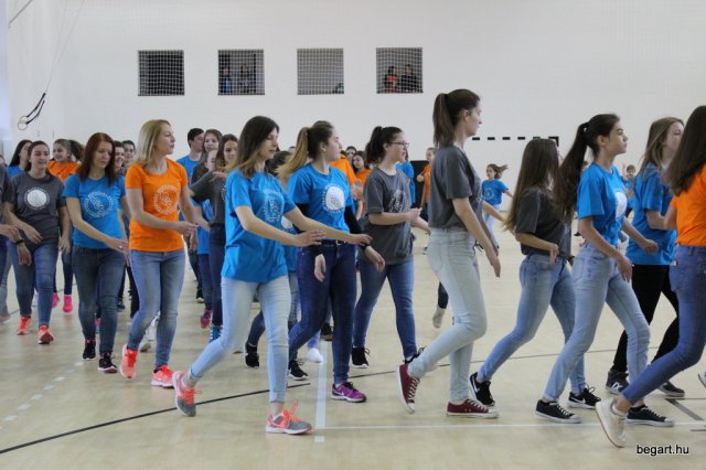 Sportcsarnok avatás
