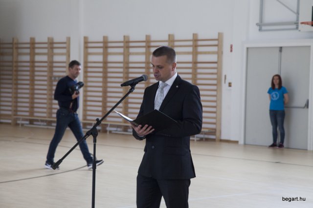 Sportcsarnok avatás