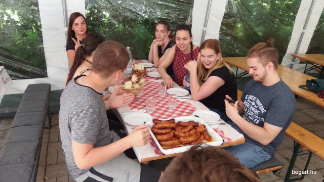 Egy nap a Kolbászklubban a 11. A-val