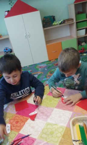 November a Csodavár csoportban