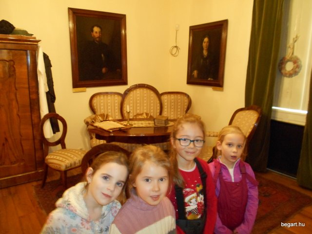 MUNKÁCSY EMLÉKHÁZ