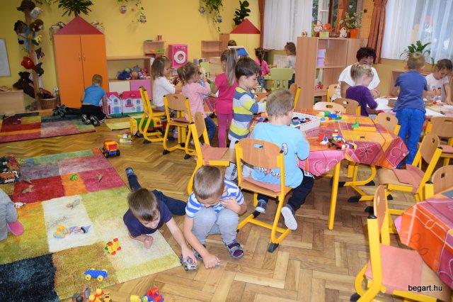 Zengőerdő sétál