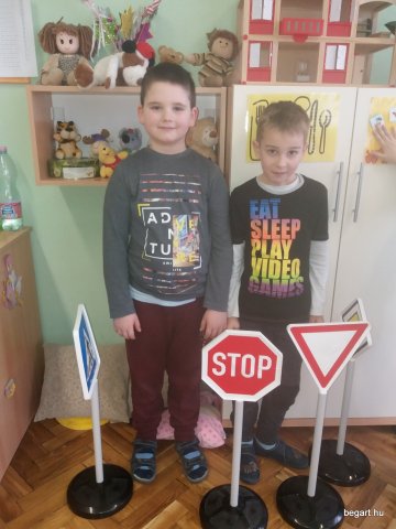 Február a Csodavár csoportban