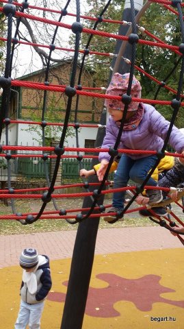 Október a Csodavár csoportban