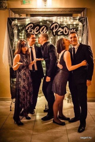 Black and White – BEG PROM