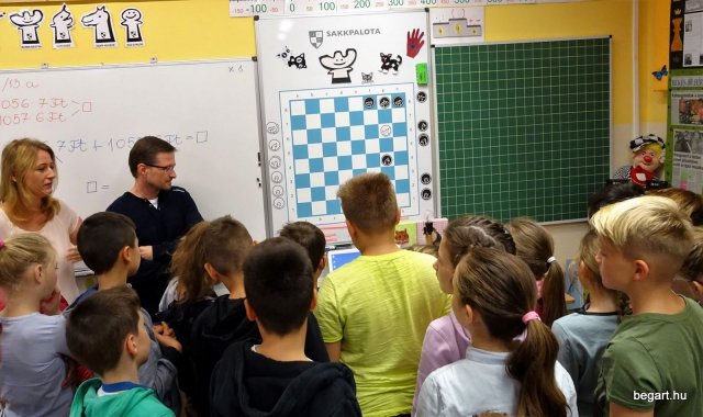 Sakkpalota lakói csodás ajándékot kaptak