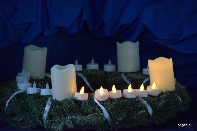 Adventi gyertyagyújtások