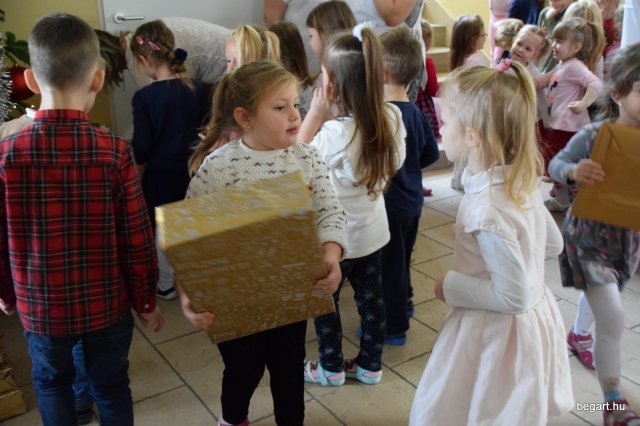 Adventi gyertyagyújtások