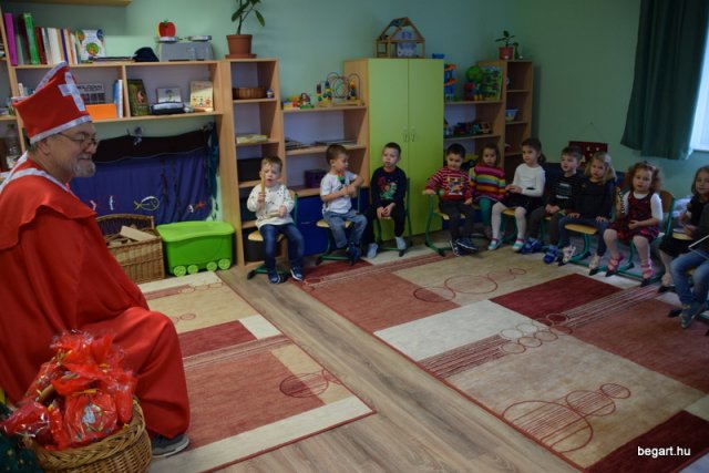 Mikulás az óvodában