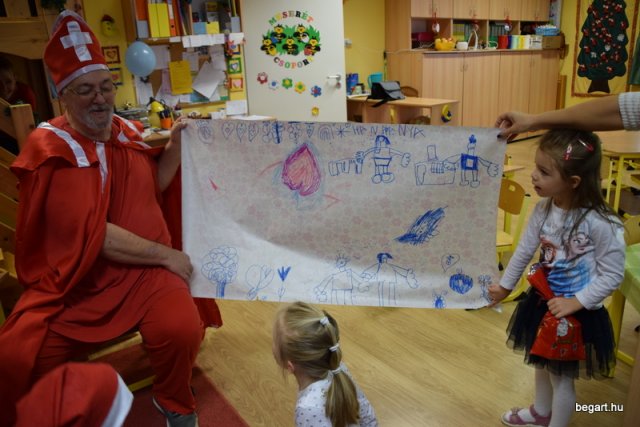 Mikulás az óvodában