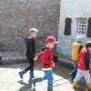 Kirándulnak a Zengőerdő csoportos gyerekek