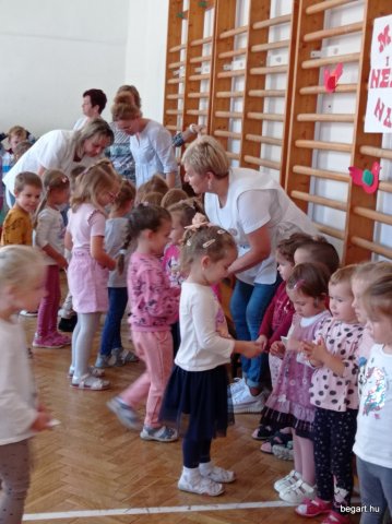 Udvarszentelés és az új kiscsoportosok befogadó ünnepsége